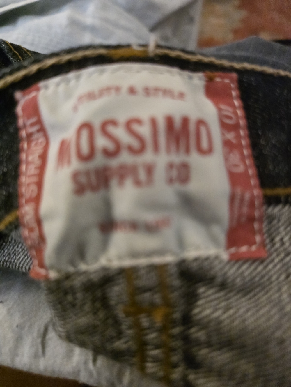 Mossimo Supply Co. Straight Men’s Jeans in Dark Blue Denim with Red Label 40x30